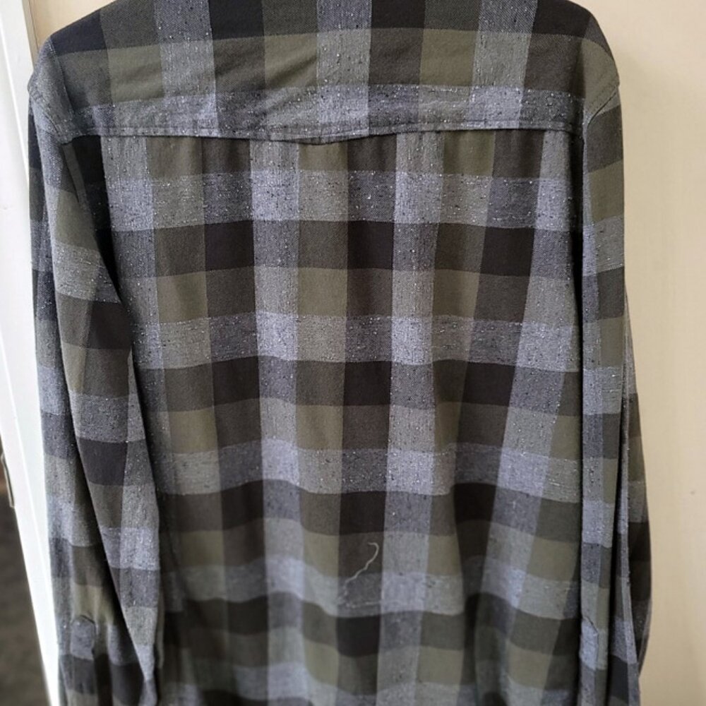 Calvin Klein Men's Plaid Casual Shirt (L)